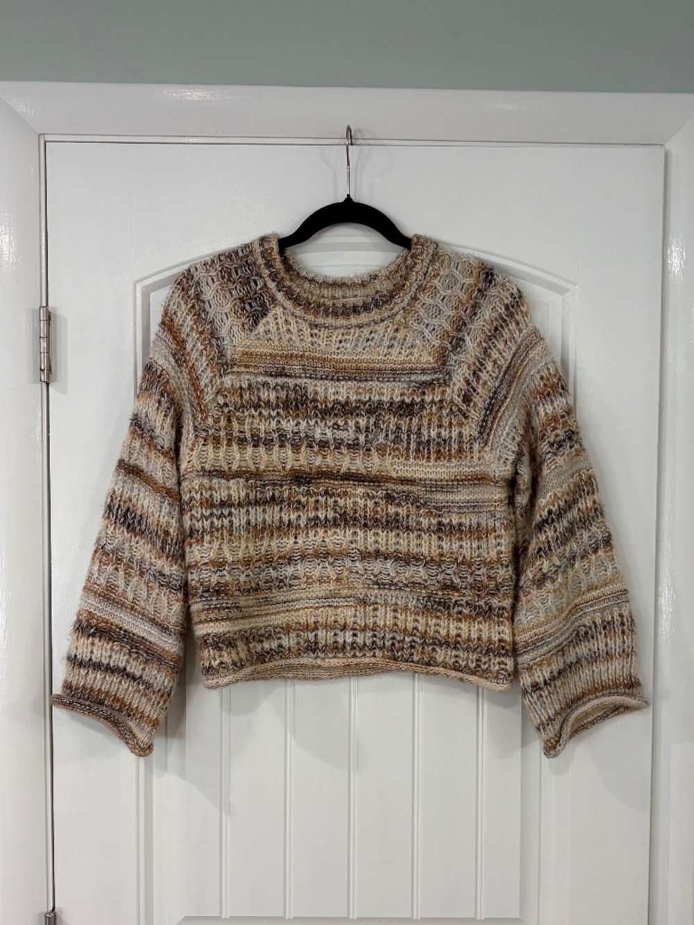 Universal threads knit sweaters